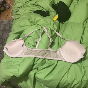 Victoria’s Secret bra